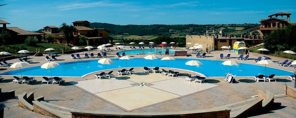 Pian Dei Mucini Resort Le Ville Massa Marittima Kültér fotó